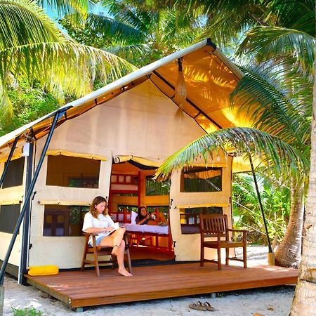 Barefoot Manta Island Resort Drawaqa Island Экстерьер фото