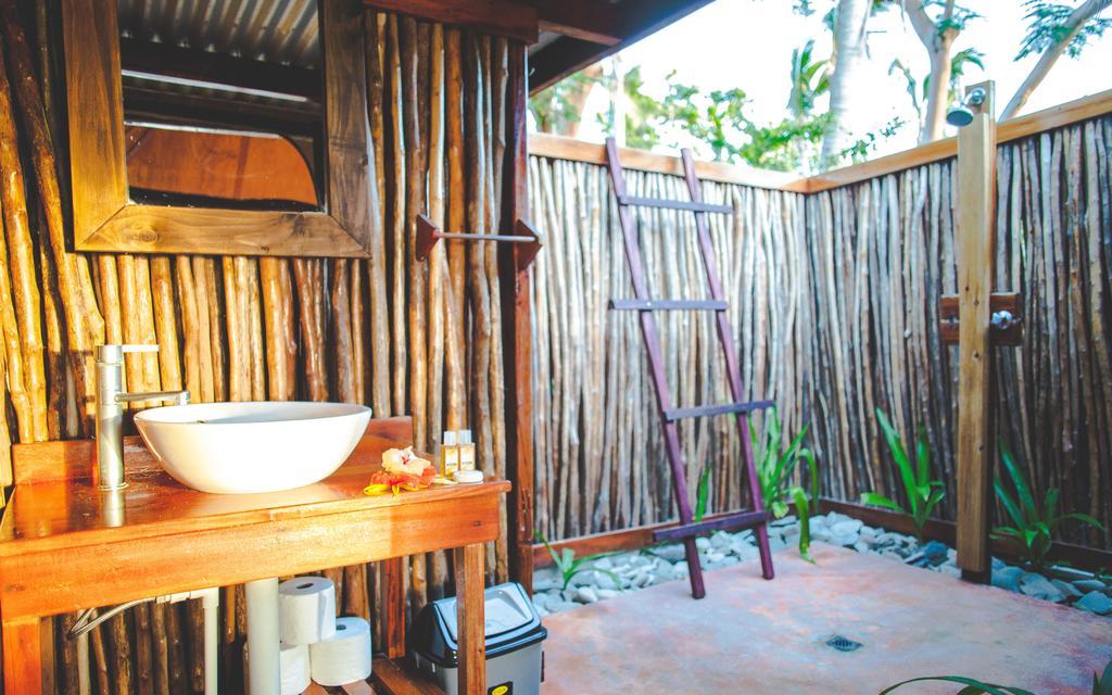 Barefoot Manta Island Resort Drawaqa Island Экстерьер фото