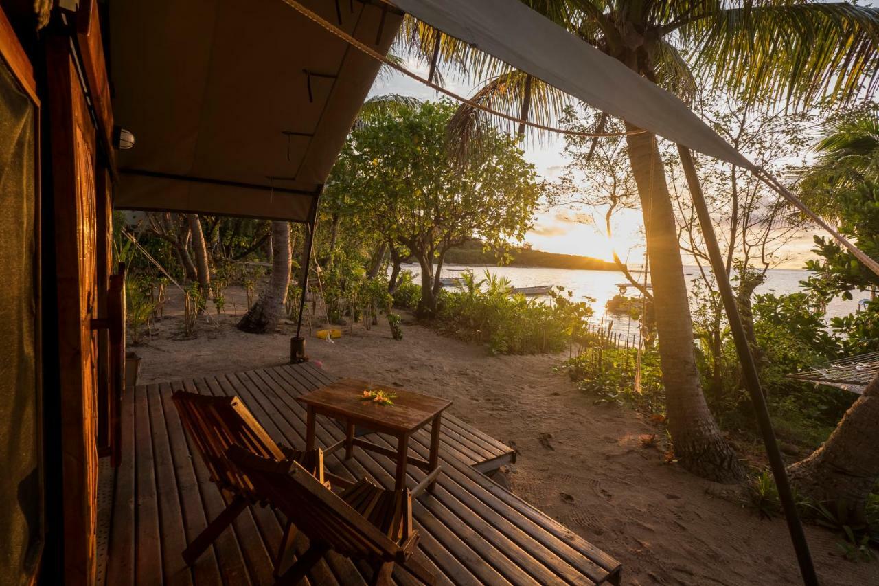 Barefoot Manta Island Resort Drawaqa Island Экстерьер фото