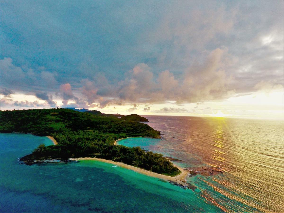 Barefoot Manta Island Resort Drawaqa Island Экстерьер фото